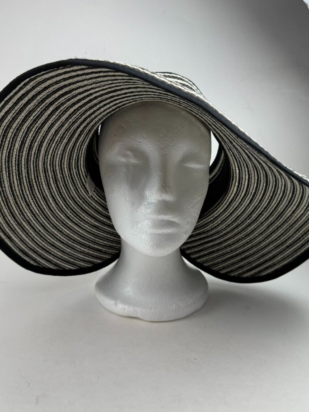 Womens Wide Brim Straw Sun Visor Hat Black White Striped Beach Packable Bow OS